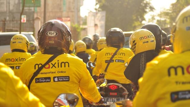 JAVATEKNO MITRA SOLUSI - Maxim Tambah Empat Layanan Baru Tanpa Dana Investor saat Komisi Ojol Turun Menjadi 8%